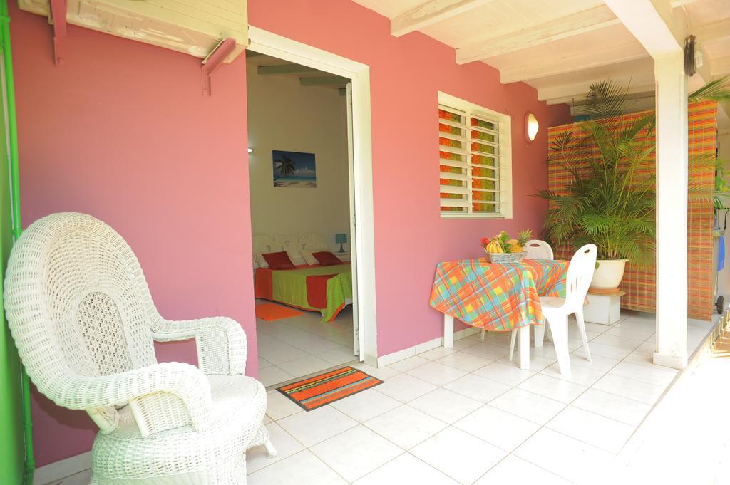 Au Domaine Des Bougainvilliers Villa Sainte-Rose Exteriör bild